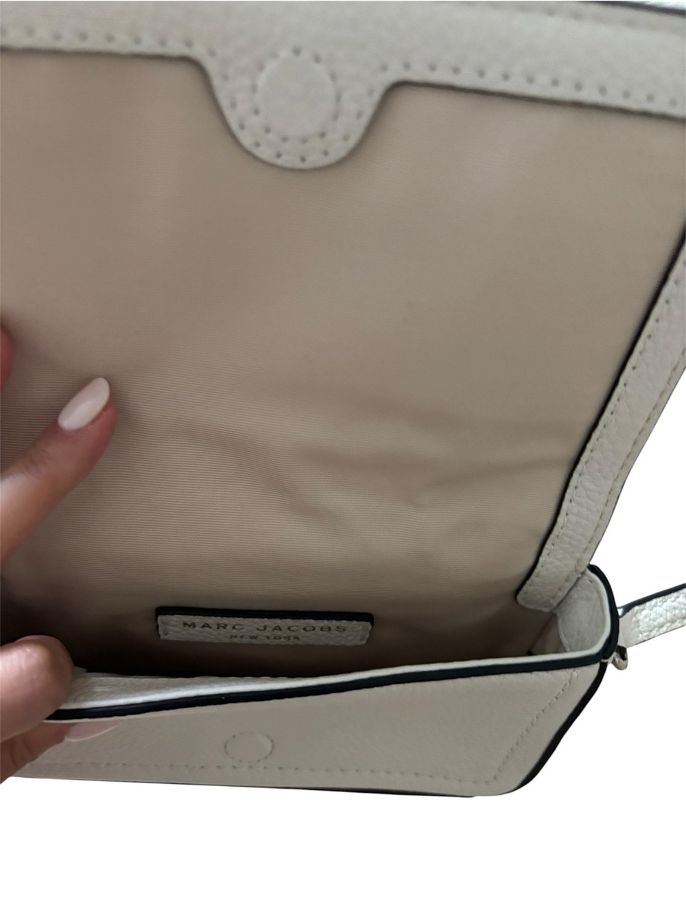 Marc Jacobs White Pebbled Leather Mini Crossbody - Picture 6 of 7